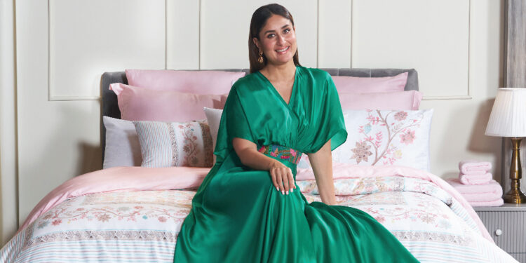 ട്രൈഡൻ്റ്റ് . പേരുപോലെ ആയുധം വെച്ചുള്ള കളിയാണ്