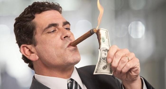 ഓഹരി വിപണിയിൽ നിക്ഷേപിച്ച് ചിലർ സമ്പന്നരാകുകയും ചിലർ ദരിദ്രരാകുകയും ചെയ്യുന്നത് എന്തുകൊണ്ട്?